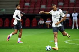 詹皇复出两战全败：赛后不接受采访 雷迪克指出不足+将迎魔鬼赛程.